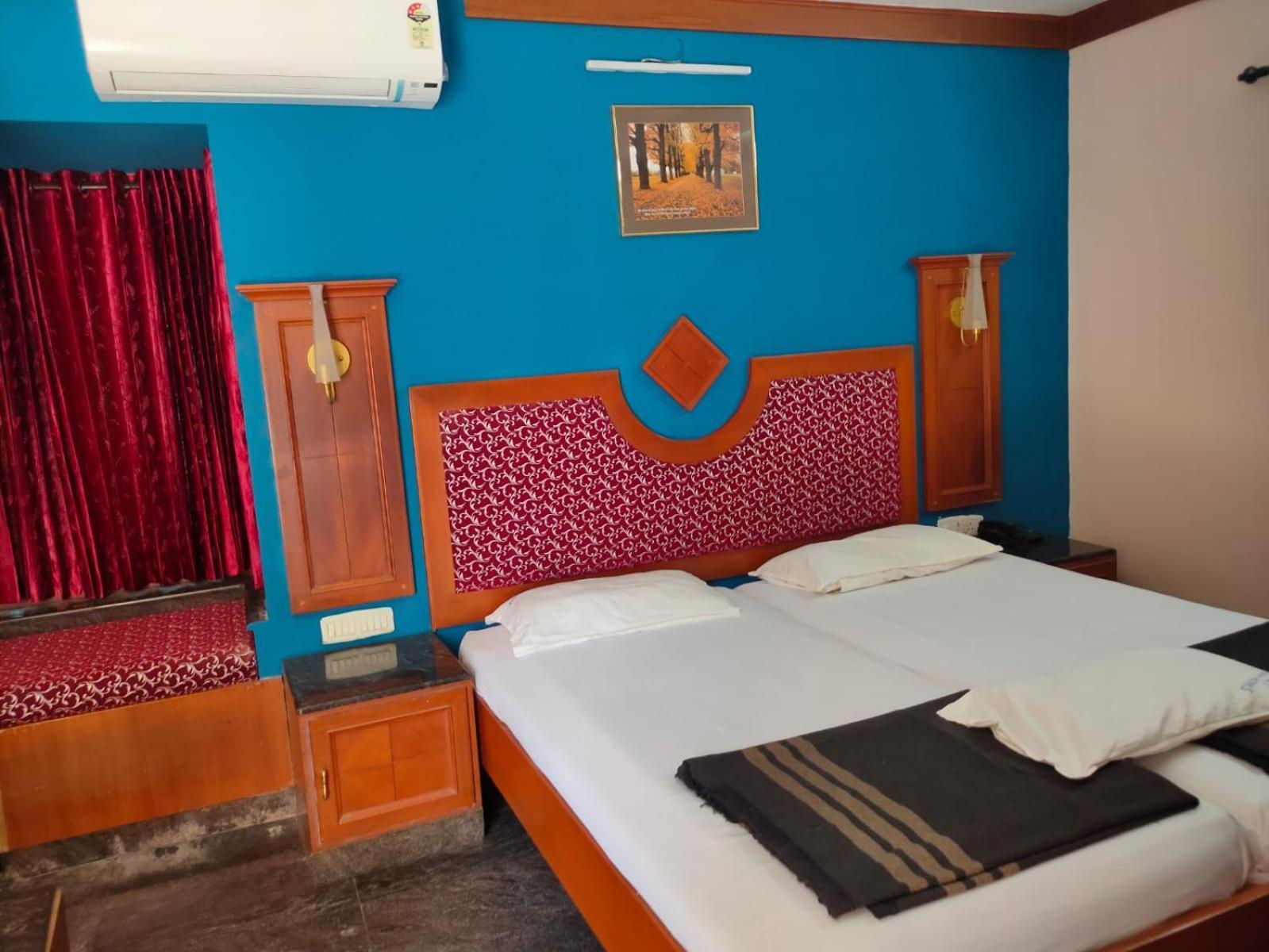 Anjana Hotels Theni Εξωτερικό φωτογραφία